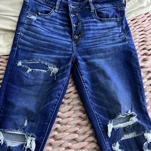 American eagle distressed skinny jeans. Size 14